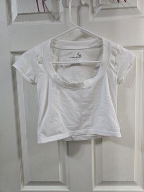 Free People White Scoop Neck Crop Tee